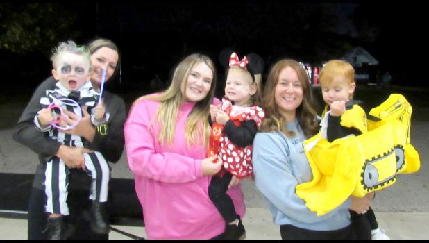 Ages 0 to 4, from left: First place: Trey McDaniel, Second place: Caselynn Smith, Third place: Lawson Roberts Howell County News/ Amanda Mendez