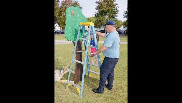 Firefighting blood runs deep in Olivia Sterner, the daughter of West Plains Fire Department Chief, Chris Sterner. Olivia was assisted in the “tree-top rescue” by Willow Springs Asst. Fire Chief Sam Waldron. Howell County News/Addison Smith